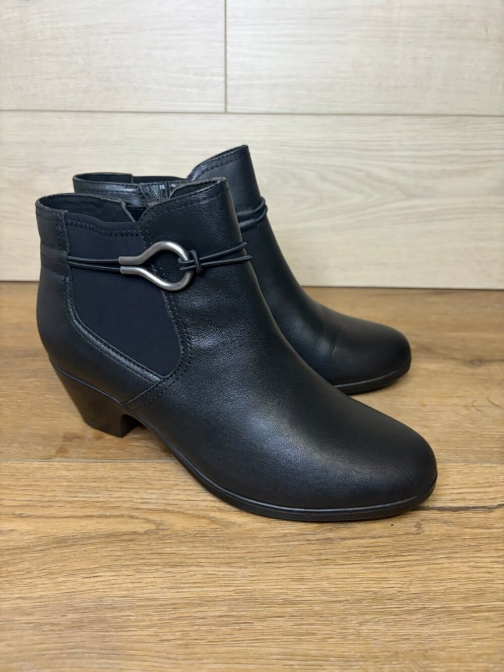 CLARKS Women's Emily 2 Kaylie Black Dress Booties Size 9
